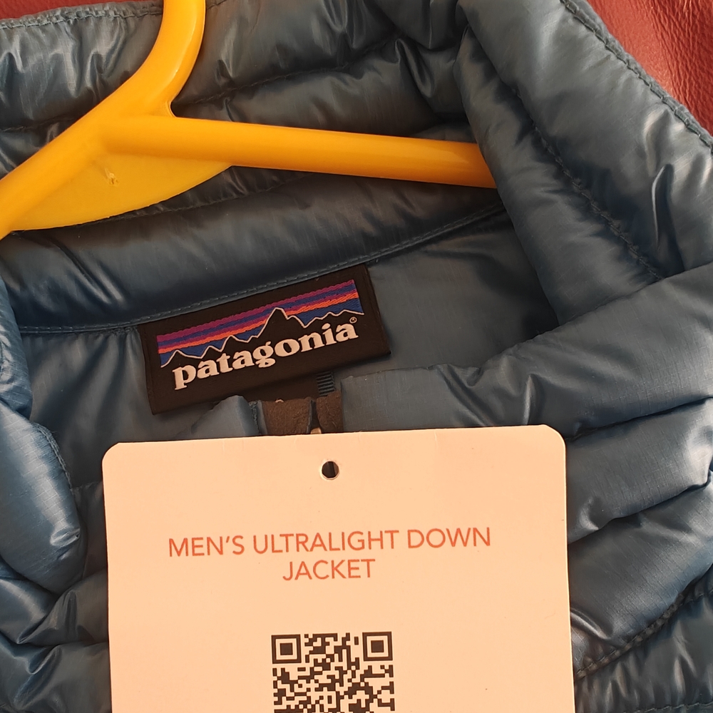 Patagonia Men's Ultralight Down Jacket Small Sweater